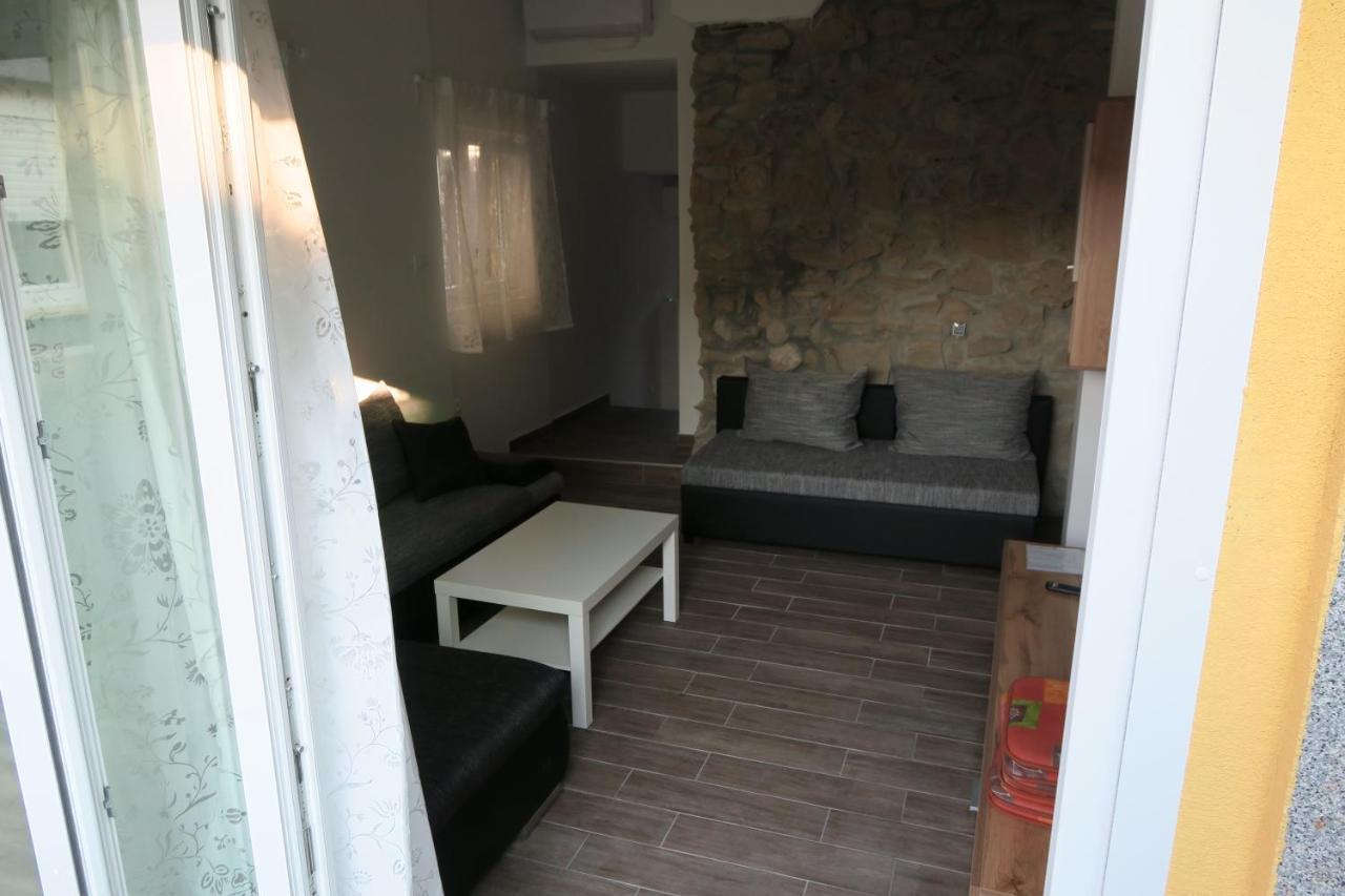 Holiday Home Ljubicic Baška Kültér fotó