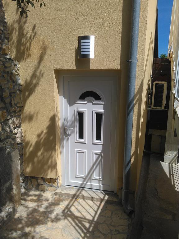 Holiday Home Ljubicic Baška Kültér fotó